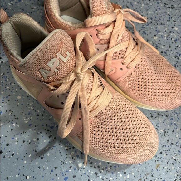 APL Ascend Rose Gold Slip-On Sneakers Size‎ 8 - Picture 2 of 7